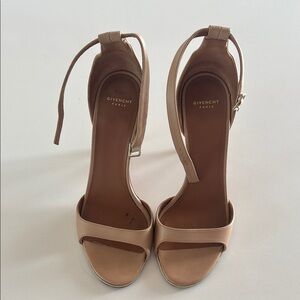 Givenchy Women's Tan Heels